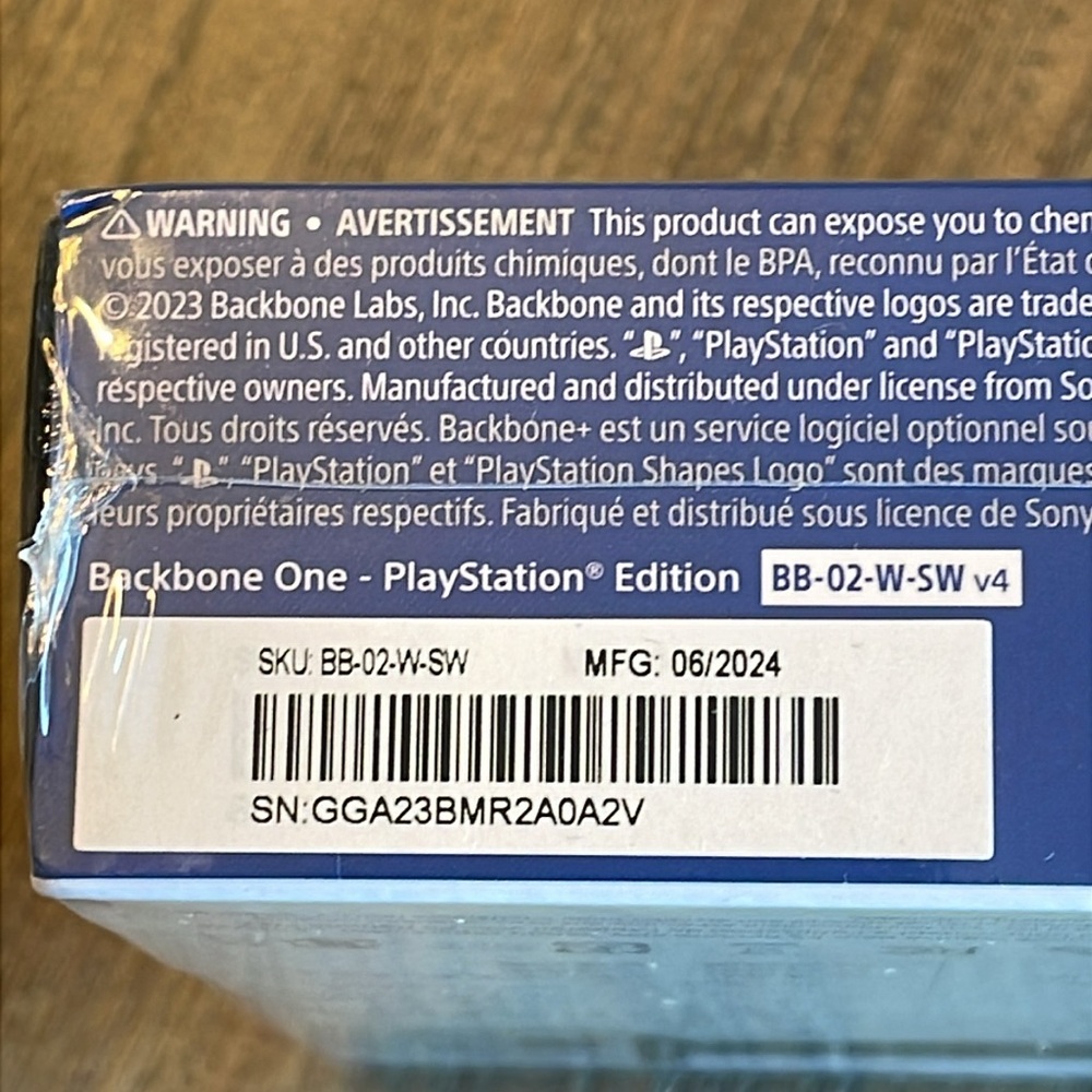 NIB PLAYSTATION BACKBONE LIGHTNING WHITE GAMING CONTROLLER FOR IPHONE BB-02-W-SW - Picture 8 of 11